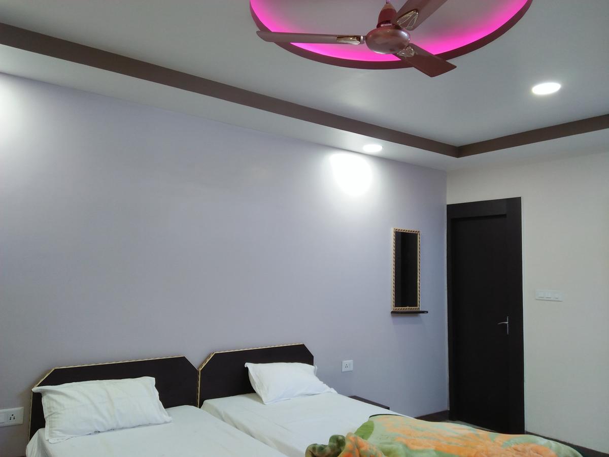 Hotel Sunaina International Gaya Exterior photo